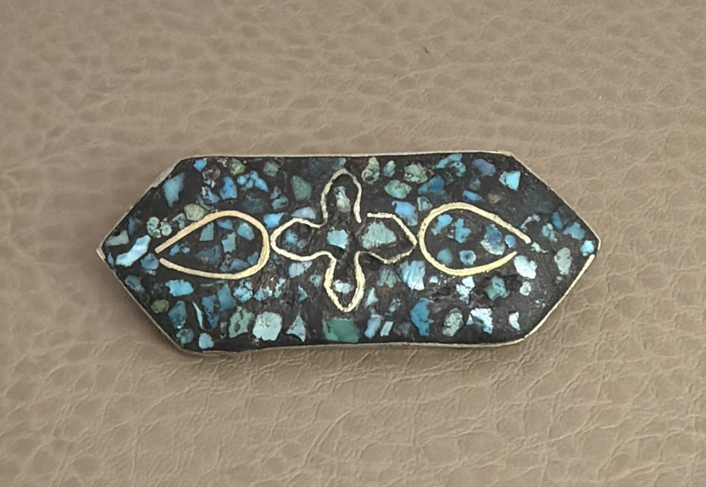 Vintage Stone Chip Inlay Mosaic Brooch Wire Motif Blue & Silver Tone